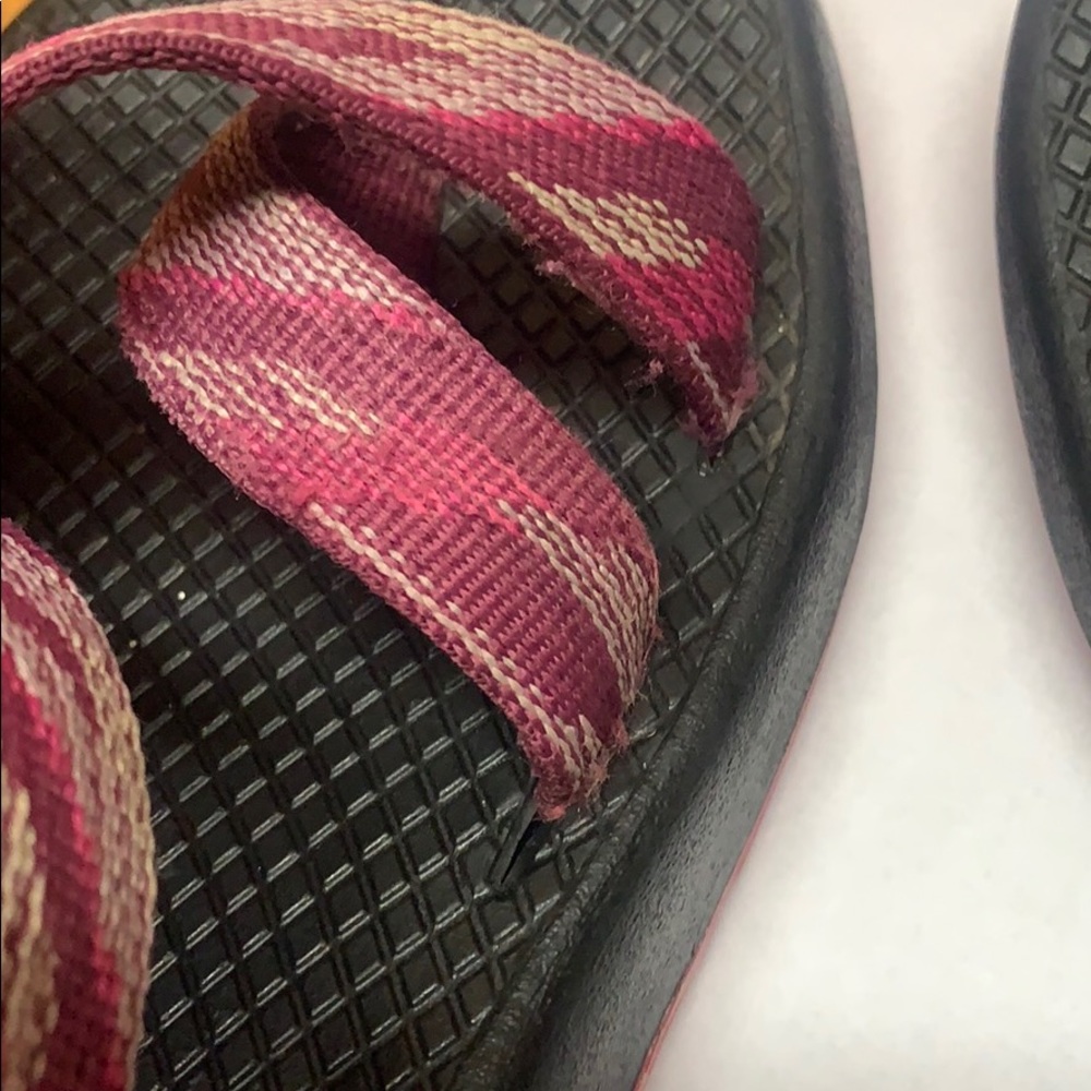SOLDtoestrap hiking water shoes plum size 9 - Picture 15 of 15